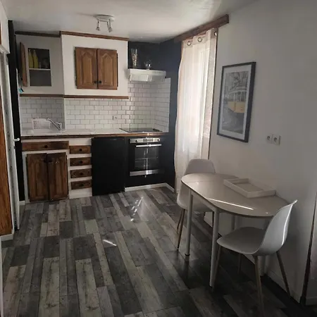 Apartmán Charment Sureaux